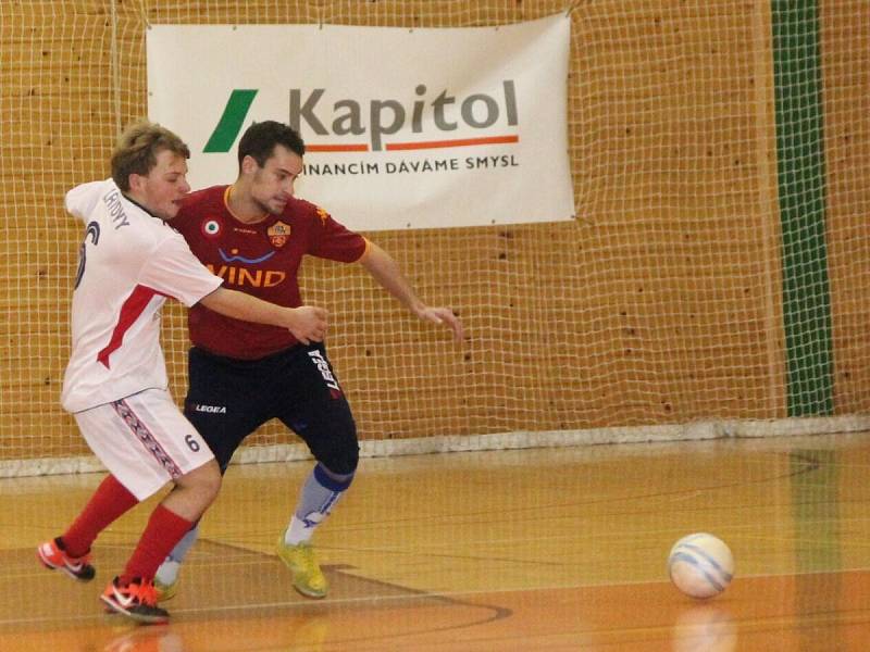 V Klatovech se bojovalo v okresní soutěži ve futsalu o "bednu".