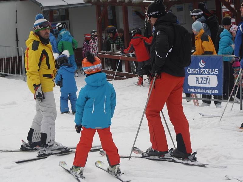 Padá sníh, lyžařská centra na Šumavě jsou opět plná 