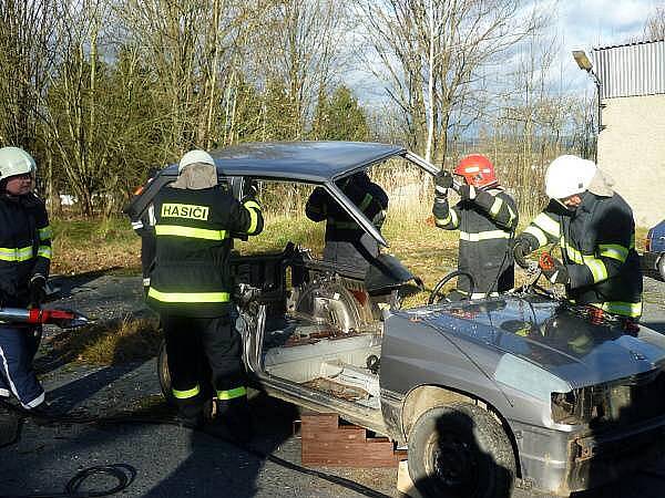 Společné cvičení nýrských a neukirchenských hasičů