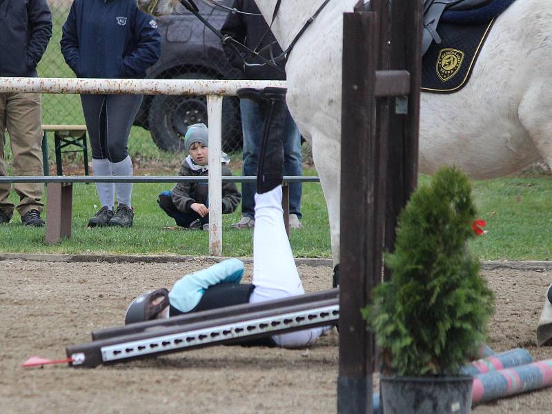 Jarní jezdecké hobby závody v Klatovech 2018: Skoková soutěž pro pony 50 - 70 cm