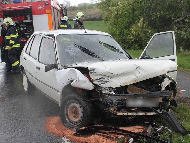 V sobotu 23. dubna se u Sušice čelně střetla dvě auta.