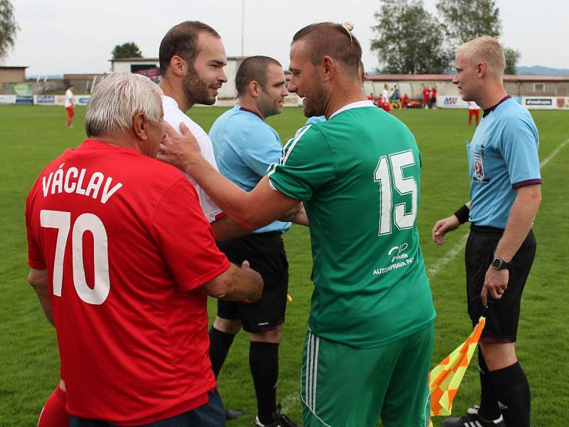 Divize 2016/2017: SK Klatovy 1898 (bílé dresy) - 1. FC Karlovy Vary 1:3