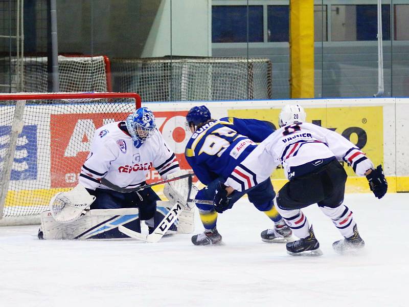 19. kolo: IHC Králové Písek (modří) - SHC Klatovy 8:3.