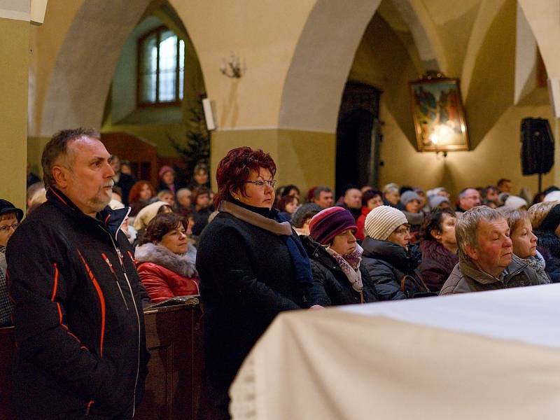 Hanka Křížková v kostele v Horažďovicích.