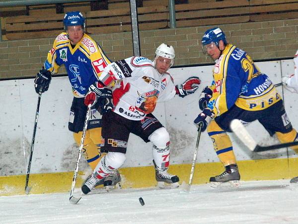 Klatovští hokejisté v nedělním zápase podlehli  Písku 2:5