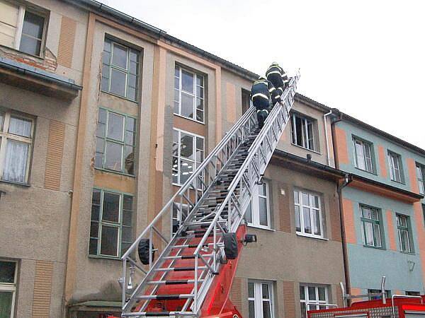 Při požáru v Klatovech zahynula devadesátiletá žena