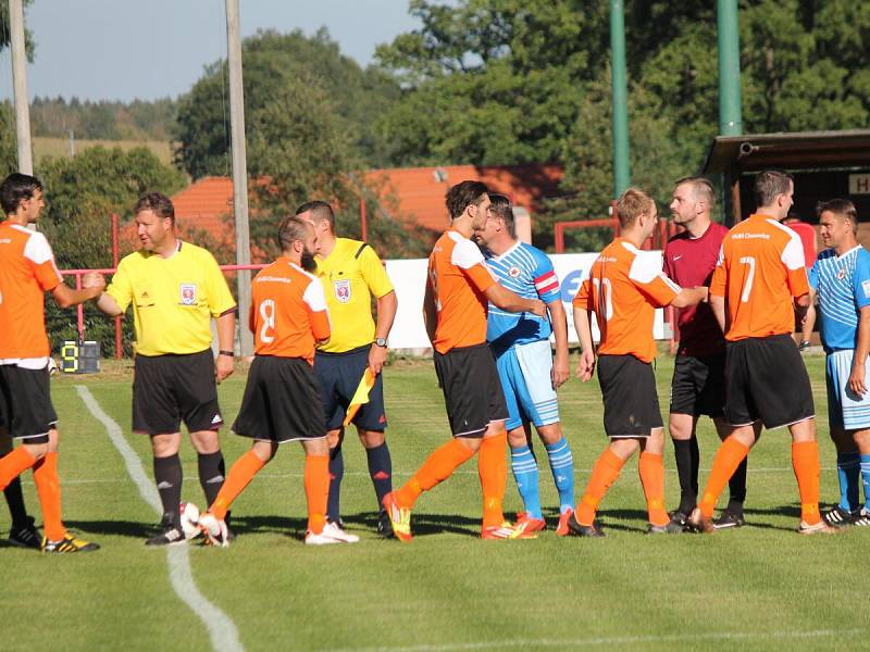 1. B třída 2016/2017: Chanovice (oranžové dresy) - Měčín 1:0