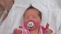 SÁRA FLEISCHMANOVÁ z Chudenic se narodila v klatovské porodnici 13. listopadu v 8.28 hodin (2980 g). Rodiče Jana a Jan věděli, že ke čtyřletému Tadeášovi přibude holčička, kterou přivítali na porodním sále společně.