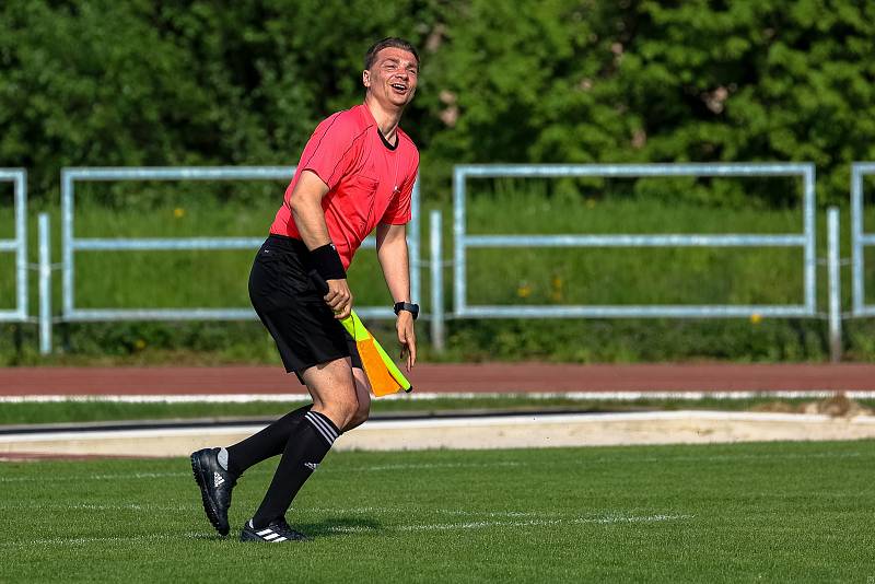 25. kolo I. A třídy: TJ Sušice (modří) - Bohemia Kaznějov 1:0.