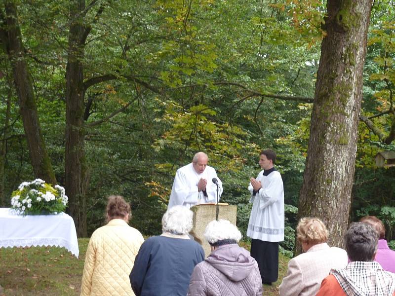 Pouť u Dobré Vody u Pocinovic. Foto: Martina Matějková