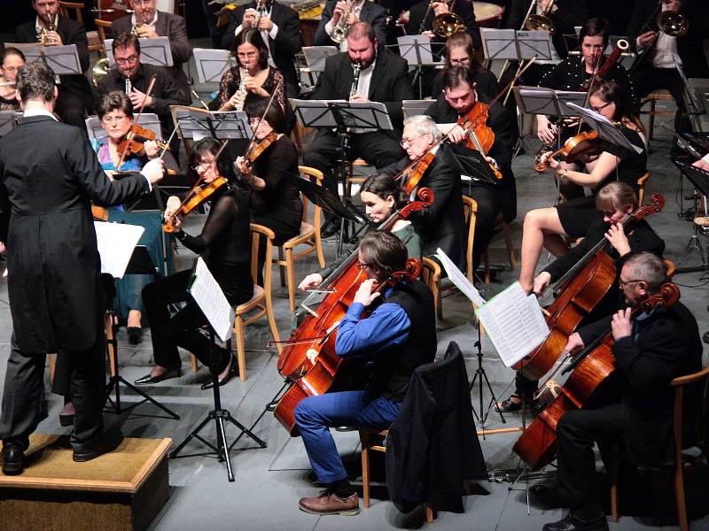 Novoroční koncert symfonického orchestru ZUŠ.