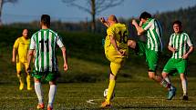 15. kolo III. třídy: FK Budětice 2012 (žlutí) - SK Velhartice 2:0.