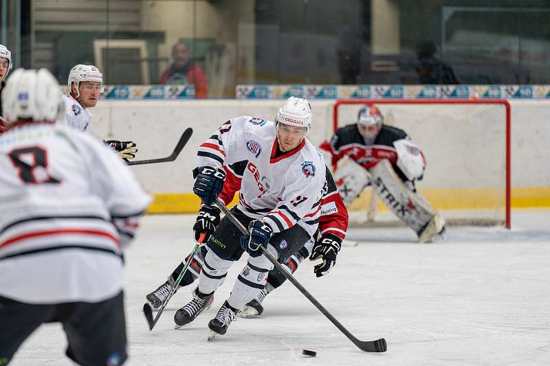 Hokej, 2. liga: Piráti Chomutov - SHC Klatovy 6:2 (2:1, 1:1, 3:0).