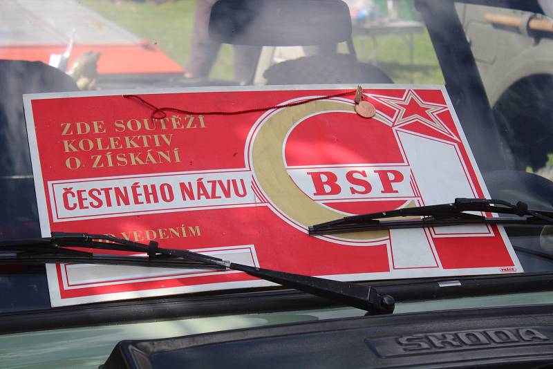 Sraz socialistických vozidel v Hnačově 2022.