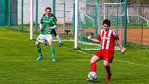 Fotbalisté FK Svéradice (na archivním snímku hráči v zelených dresech) porazili v okresním derby trápící se Pačejov jednoznačně 5:2.