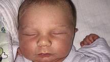 Kryštof Míšek z Chudenína (3500 g, 51 cm) se narodil v klatovské porodnici 16. dubna v 16.20 hodin. Rodiče Andrea a David věděli, že jejich prvorozené dítě bude syn, kterého vítali na svět společně.