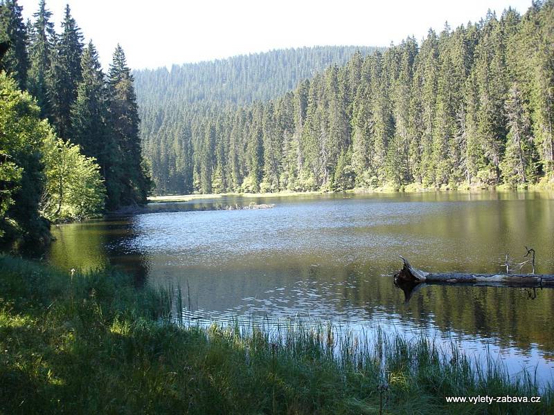 Jezero Laka.