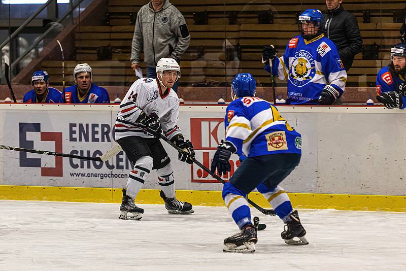 2. liga, skupina Západ (3. kolo): SHC Klatovy (na snímku hokejisté v bílých dresech) - HC Řisuty 6:3 (3:0, 1:1, 2:3).