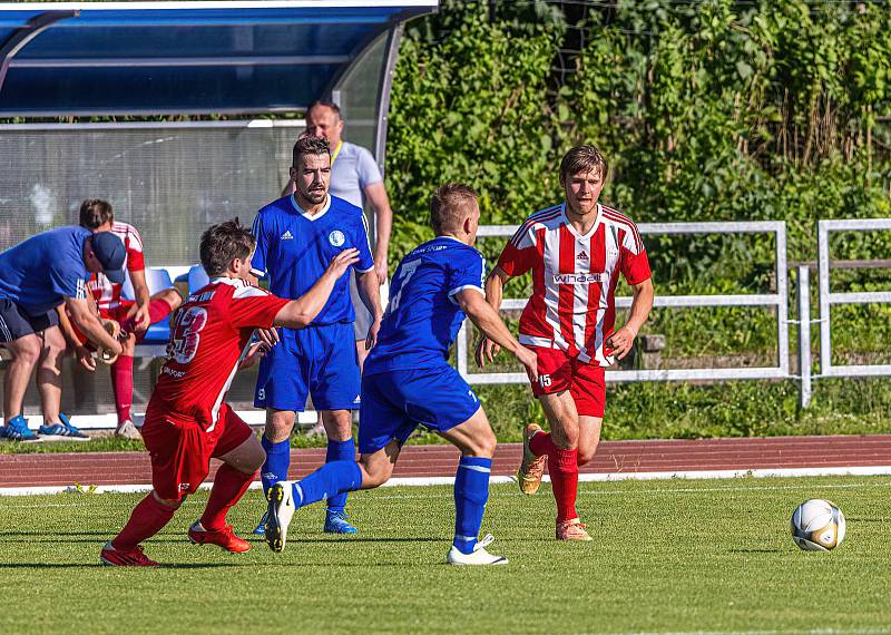 29. kolo I. A třídy: TJ Sušice (modří) - TJ Start Luby 6:1 (3:1).