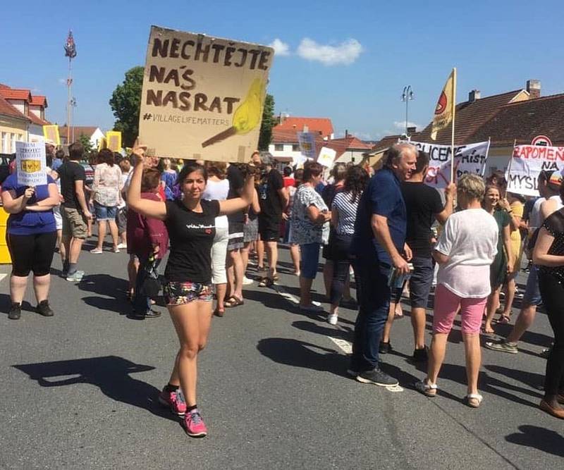 V Kvášňovicích protestovali proti vzniku hlubinného úložiště jaderného odpadu.