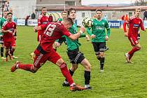 14. kolo FORTUNA divize A: SK Klatovy 1898 (na snímku fotbalisté v červených dresech) - SK Horní Bříza 4:1 (3:0).