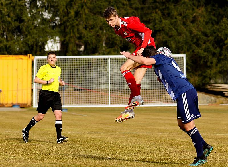 17. kolo FORTUNA divize A: Slavoj Mýto vs. Klatovy 3:1, Petřín Plzeň vs. SENCO Doubravka 0:3, FC Rokycany - ROBSTAV Přeštice 2:3.