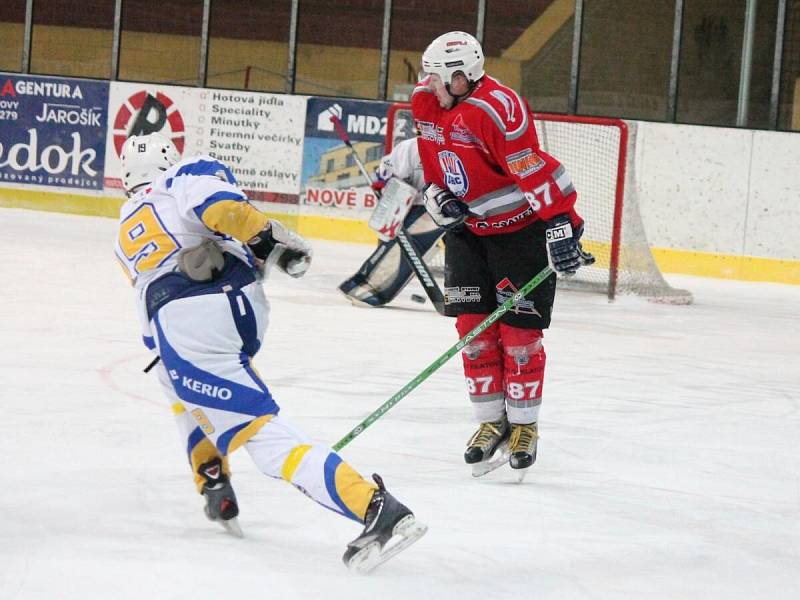 Plzeňská krajská liga mužů HC Klatovy B - HC Meteor Třemošná 7:5.