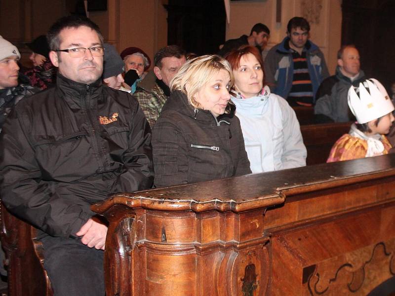V Klatovech zahájili Tříkrálovou sbírku v kostele