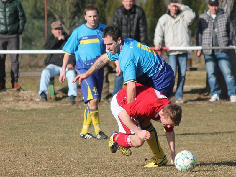 1. A třída: Luby (v červeném) - Nepomuk 1:0.