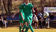 Fotbalisté TJ Pfeifer Chanovice (na archivním snímku hráči v zelených dresech) remizovali ve 22. kole I. B třídy s Blovicemi 1:1. Na penalty vyhráli hosté.