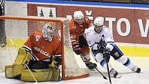 8. kolo západní konference 2. ligy - sezona 2022/2023: HC Stadion Vrchlabí - SHC Klatovy (na snímku hokejisté v červených dresech) 4:3.