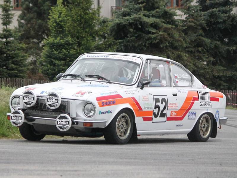 První rychlostní zkouškou 23. Historic Vltava Rallye byl tradičně Klatovský okruh.