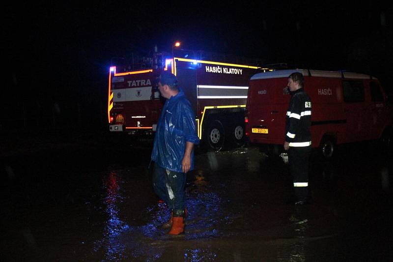 Mochtín, silnice z Těšetin, 22.30 hodin.