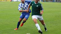 Fotbalisté FK Okula Nýrsko (na archivním snímku hráči v modrobílých dresech) doma porazili Bolevec, kouče ale zklamala předvedená hra.