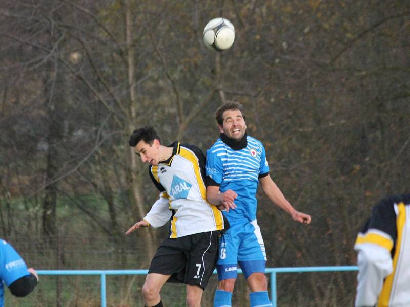 1. B třída: Strážov - Měčín (modré dresy) 1:2