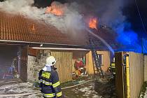 Požár rodinného domu ve Žďáru.