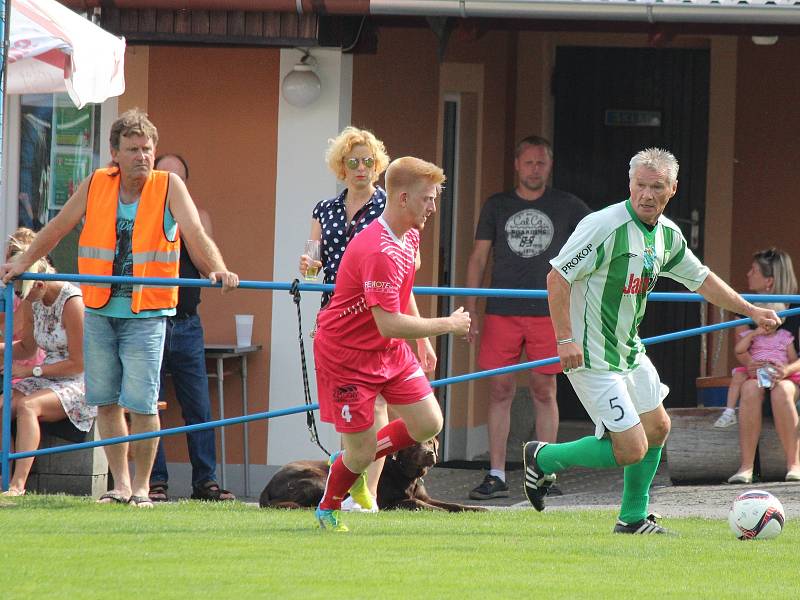 Fotbalisté TJ Sokol Měčín (na archivním snímku) porazili v pátém kole okresní III. třídy soupeře ze Železné Rudy vysoko 8:4.