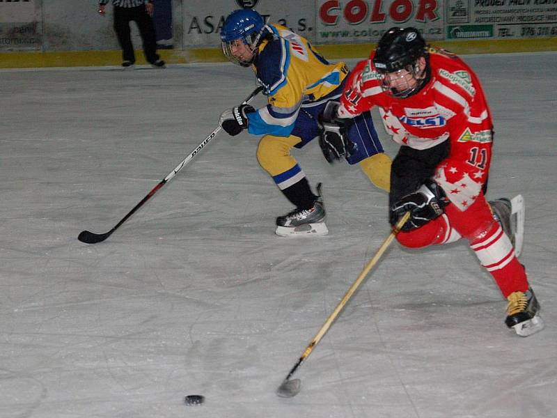 Dorostenci HC Klatovy vyhráli první zápas v kvalifikaci o ligu staršího dorostu. Porazili Veselí nad Lužnicí 6:3.