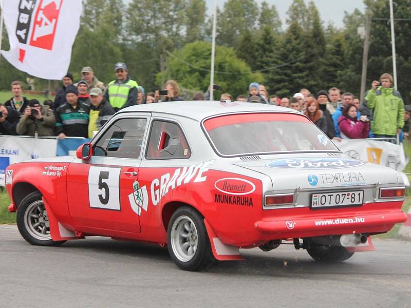 První rychlostní zkouškou 23. Historic Vltava Rallye byl tradičně Klatovský okruh.