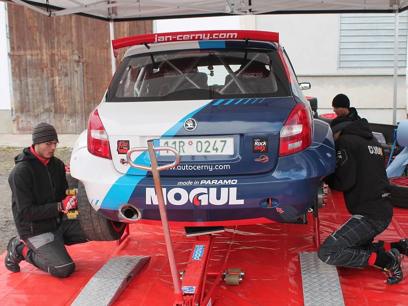 Testování Škody Fabia S2000 před Rallye Šumava s pilotem Janem Černým.