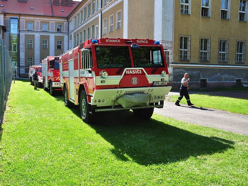 Požární cvičení v sušickém gymnáziu