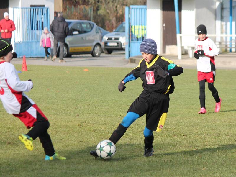 Krajský přebor mladších žáků 2016/2017: Horažďovice (černé dresy) - Vejprnice 2:4