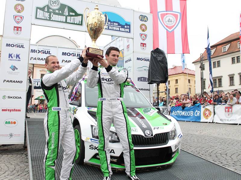 Cíl 50. Rallye Šumava Klatovy.