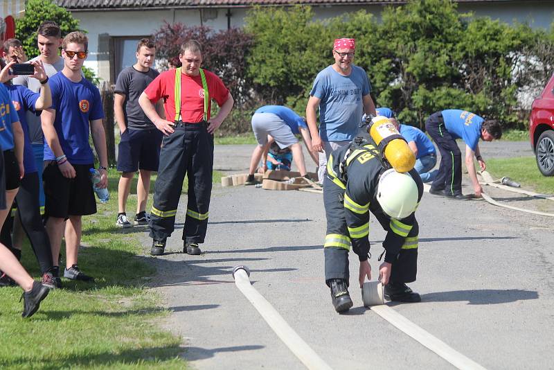 Železný hasič ve Spůli.