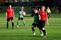 III. třída okresu Praha-západ, skupina A, 13. kolo: Čechoslovan Dolní Jirčany (červené dresy) - SK Vrané nad Vltavou 1:1 (1:0).