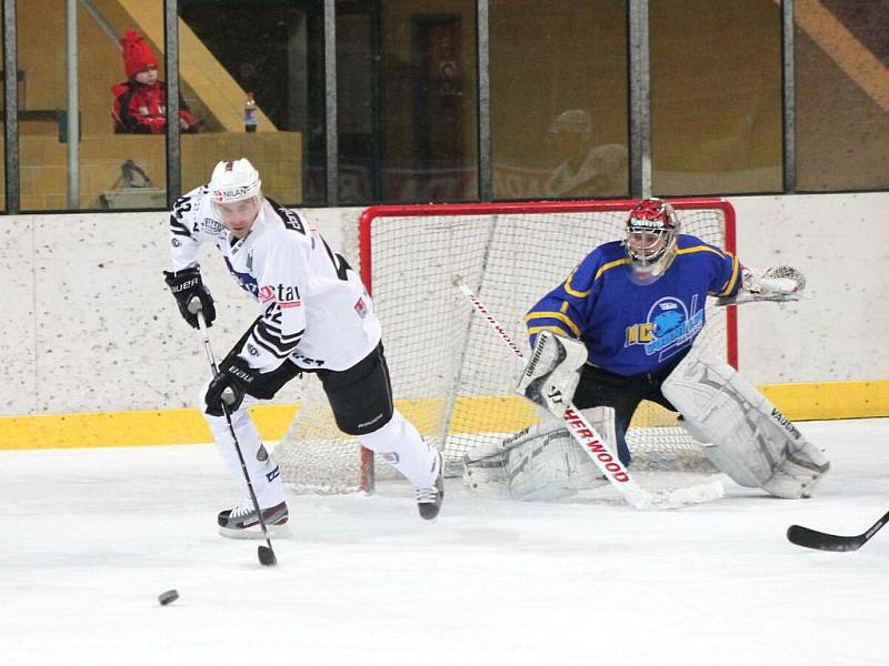 SHC Klatovy - HC Benešov 7:2