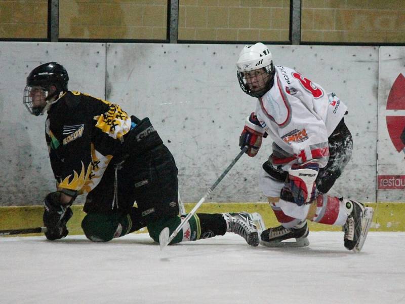 Liga juniorů Klatovy - Karlovy Vary B 3:5.