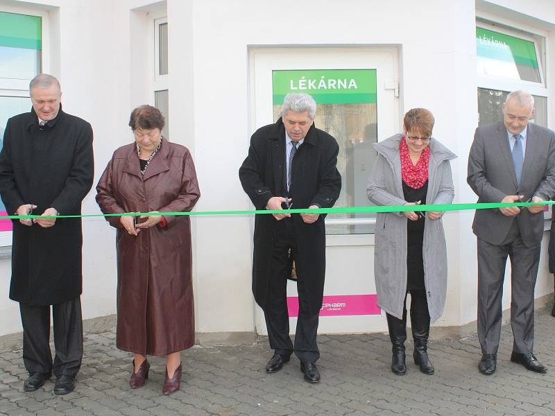 Slavnostní otevření lékárny a plicních ambulancí v Klatovské nemocnici.