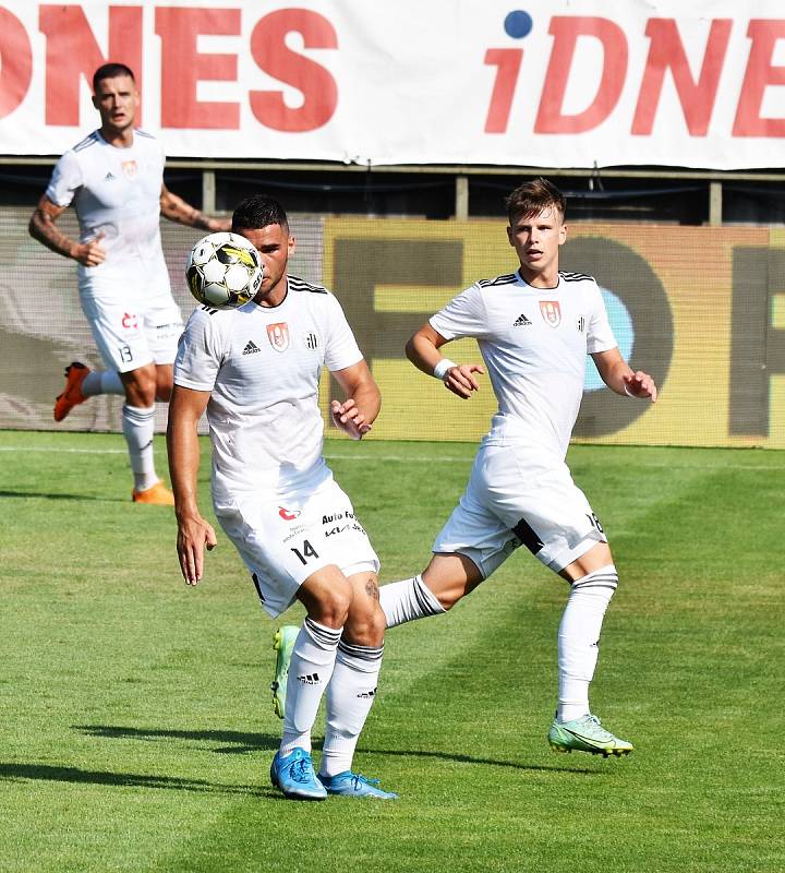 Fotbalista Českých Budějovic Daniel Hais v zápase proti Táborsku.