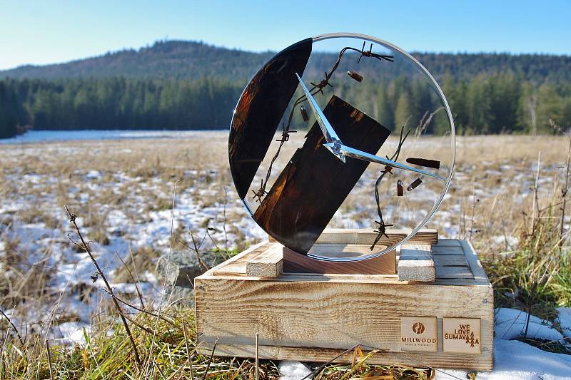 Unikátní hodiny od WeLoveŠumava a Ondřeje Miloty.